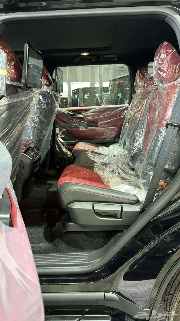 نيسان باترول بلاتينيوم فل كامل خليجي داخل أحمر 2026 3