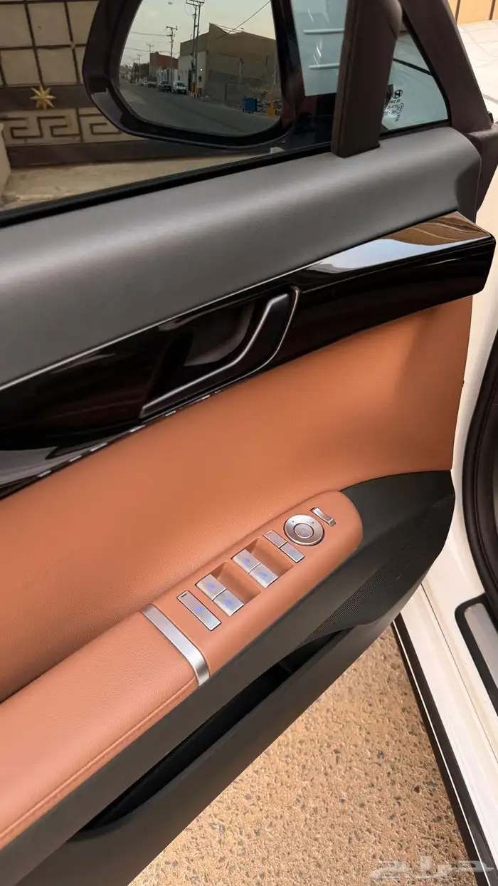 هيونداي ازيرا 2024 ( بنزين) فل كامل بحالة الوكاله 5