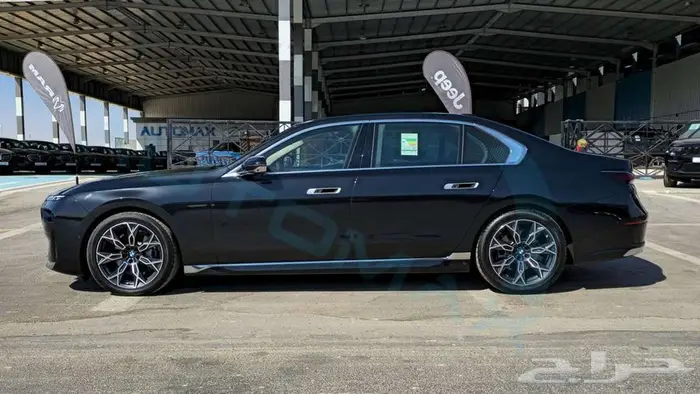 بي ام دبليو 735i 2026 خليحي اصفار مع ضمان الوكيل 22