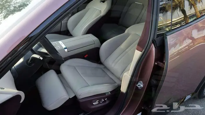 2025 XIAOMI YU7 MAX ELECTRIC AWD اصفار 14