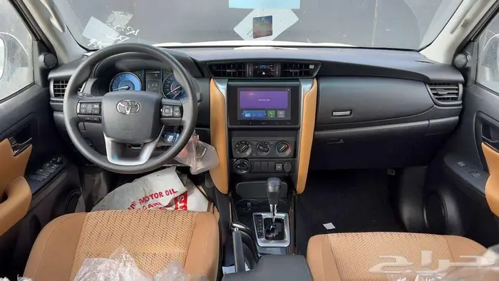 تويوتا فورتشنر 2026 بنزين دبل لدى شركة عبدالمجيد الخضر 7