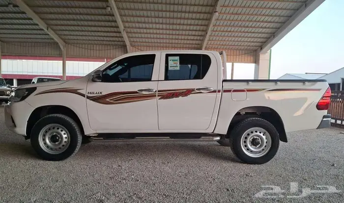 تويوتا هايلوكس بكب غمارتين خليجي دبل ديزل قير اوتماتيك 2023 4