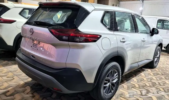 نيسان اكس تريل 5 مقاعد ستاندر بدون دبل 2025 كاش - تقسيط 3