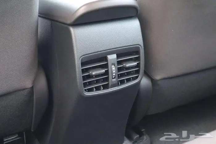 تويوتا كورولا xli 1.5اتوماتيك 2025 22