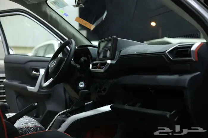 تويوتا رايز ستاندر فضي بنزين 2024 اقل سعر كاش وبنوك 5