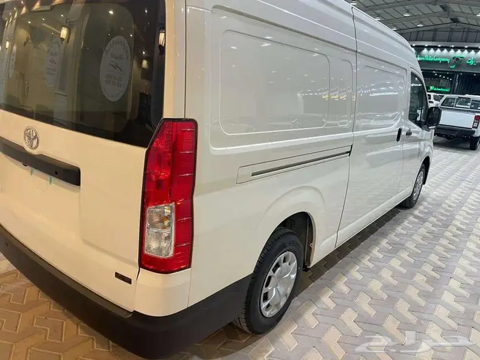 تويوتا هايس بضاعة 2026 سقف عالي ديزل (قير عادي) 3