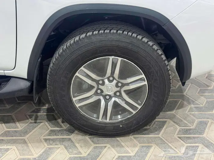 تويوتا فورتشنر دبل 4 سلندر ابيض بنزين 2026 اقل سعر 21