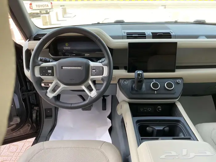 لاند روفر ديفندر 2024 SE 9