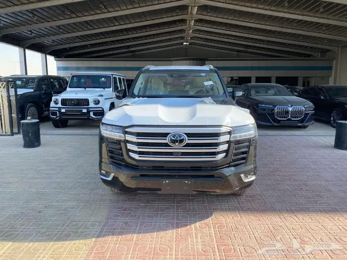 تويوتا لاند كروزر GXRL4 موديل 2025 ( - اسود ) 0