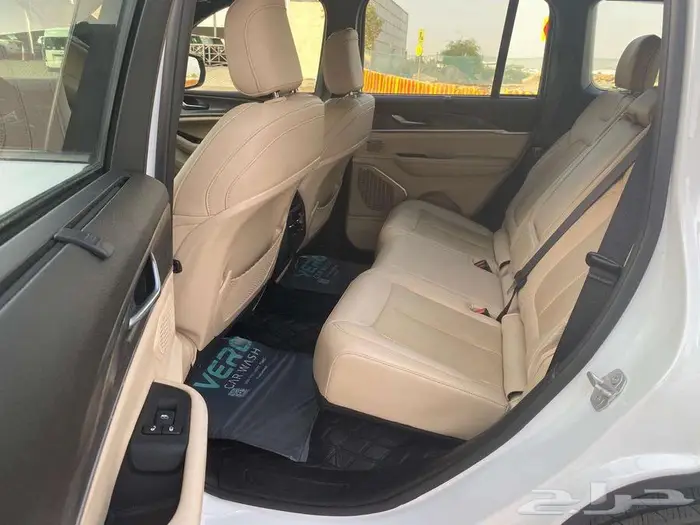 جيب جراند شيروكي 2023 ليمتد 9