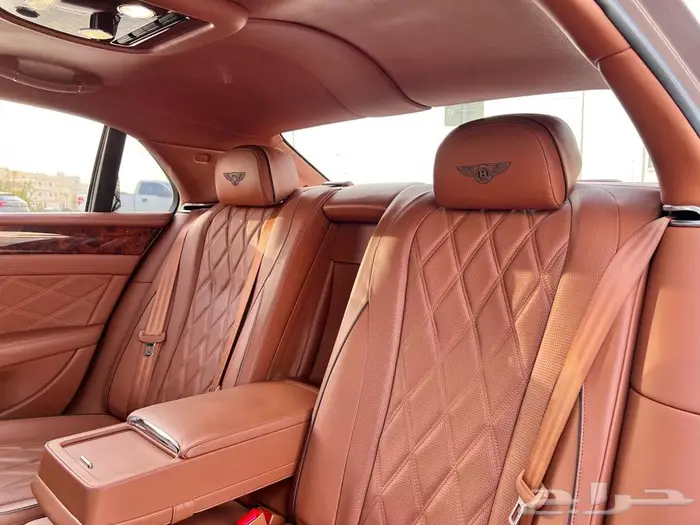 بنتلي فلاينج سبير كونتنتيال وكالة 10