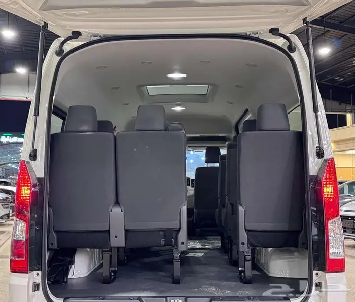 باص تويوتا هايس ركاب ديزل سقف مرتفع موديل 2026 عرض للشركات 9