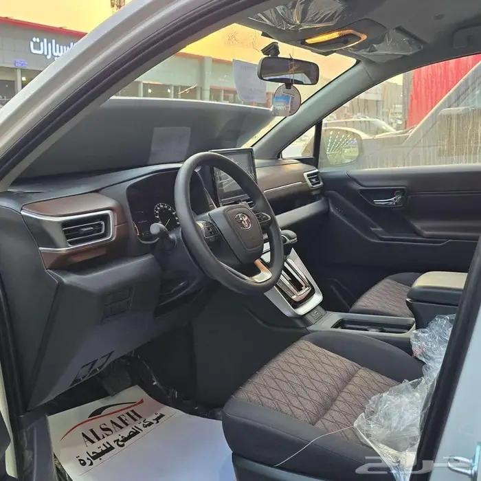 تويوتا انوفا GL بنزين 2026 الاقل سعرأ 7