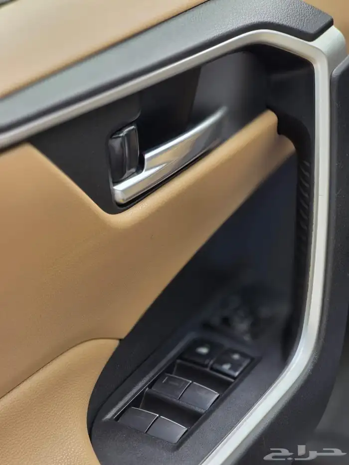 تويوتا راف فور 2022 فل كامل 6