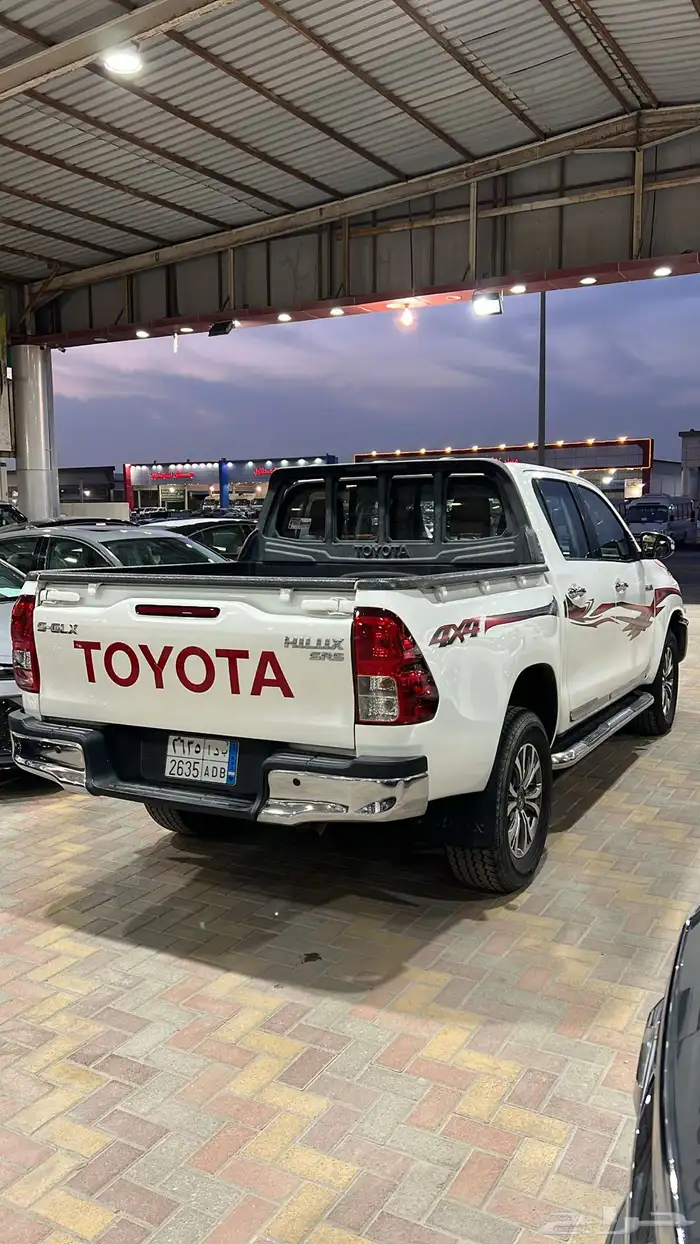 هايلوكس 2017 دبل اوتوماتيك ممشى قليل 5