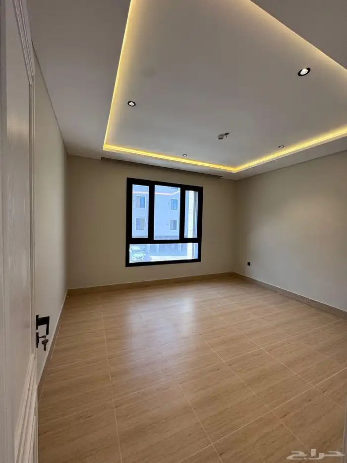 الخبر الحمراء 10