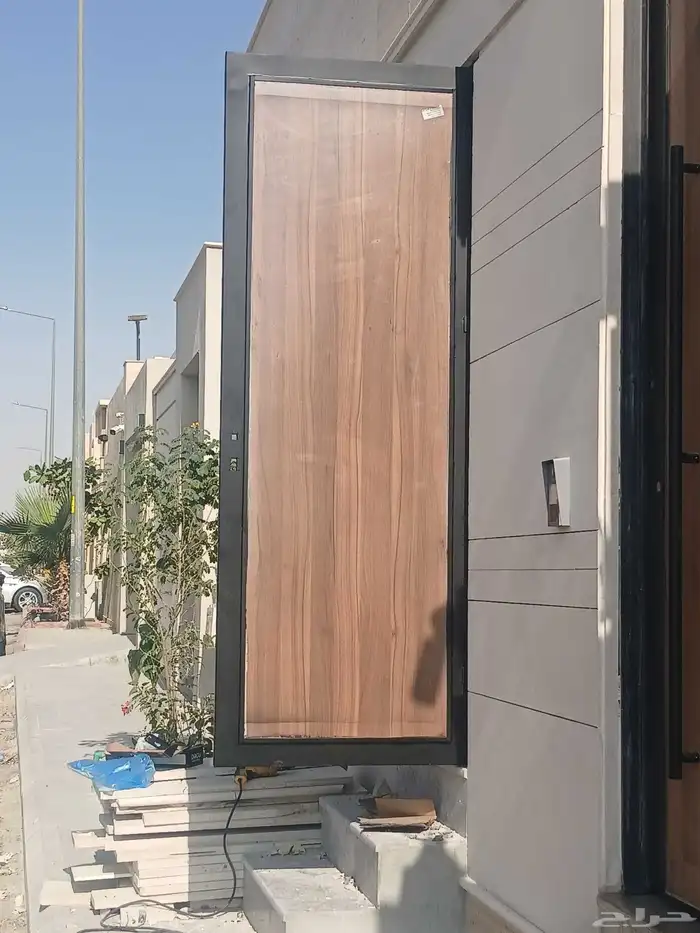 صيانة أبواب تلبيس ابواب الواح اتش بي 1