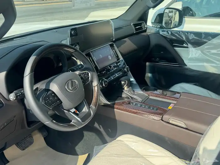 جيب لكزز(2025)BB سعودي ابيض داخل اف وايت 3