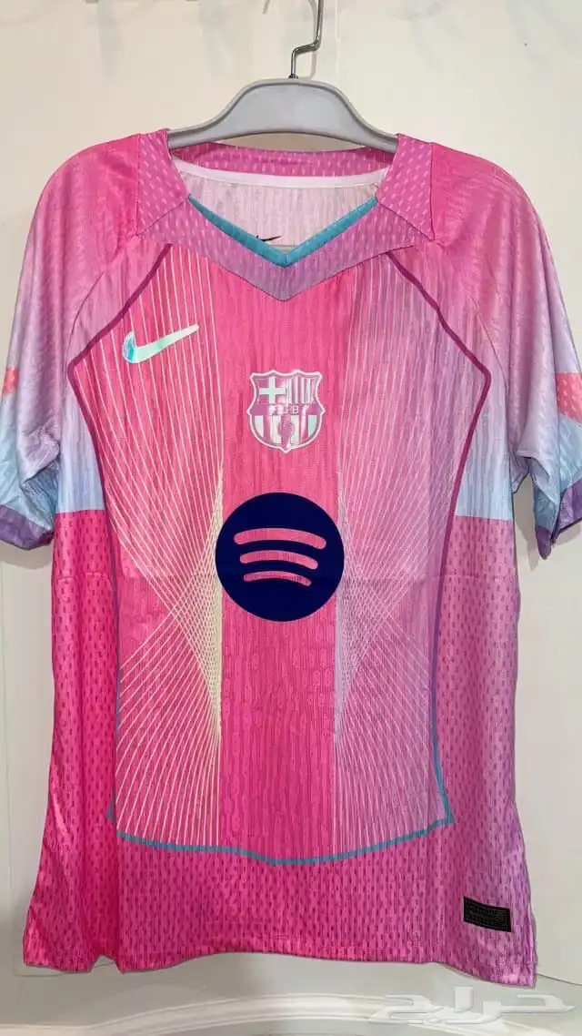 عرض خاص تيشيرت برشلونة نسخة اللاعبين توصيل فوري جدة 0