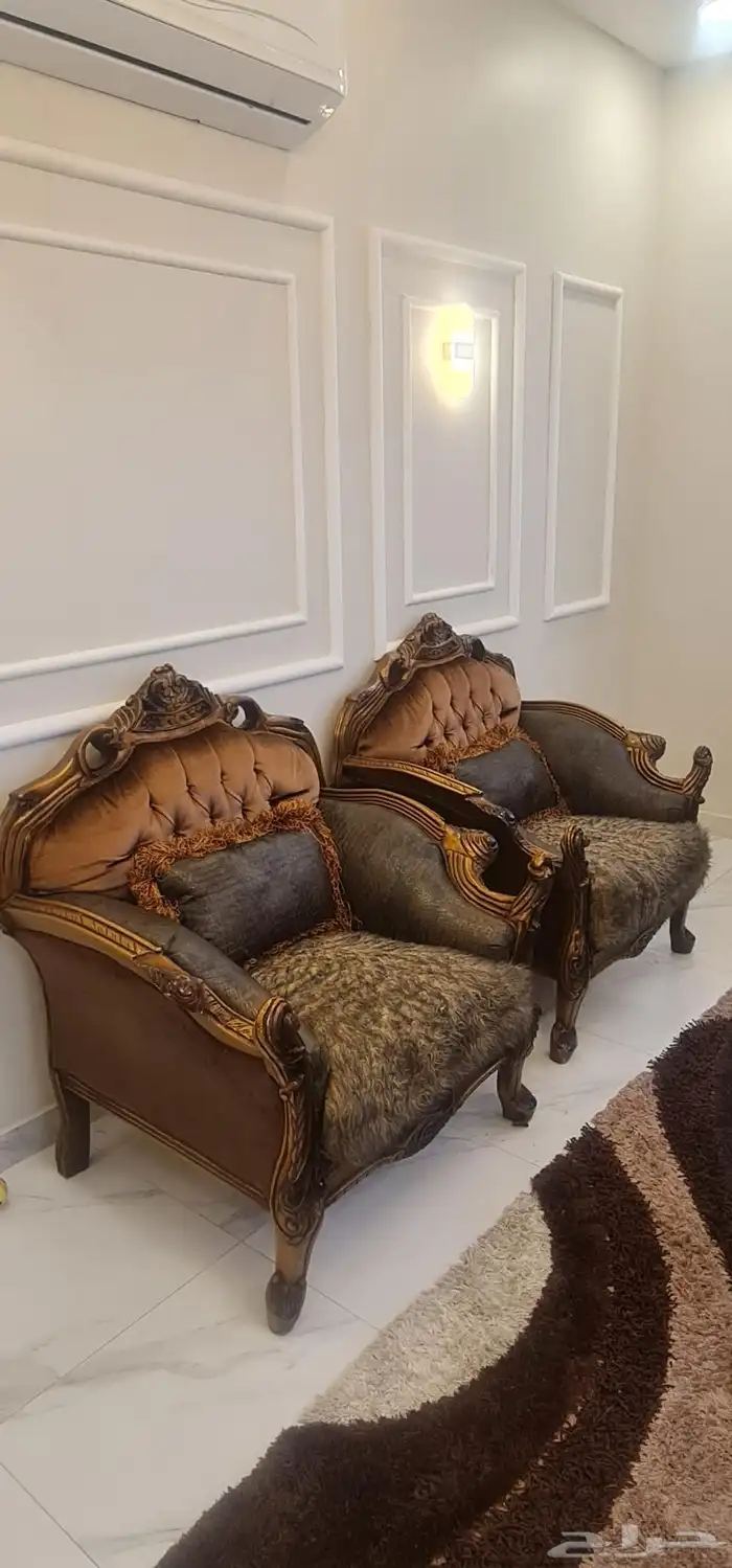 طقم كنب مع السجادة. بدون الطاولة 2