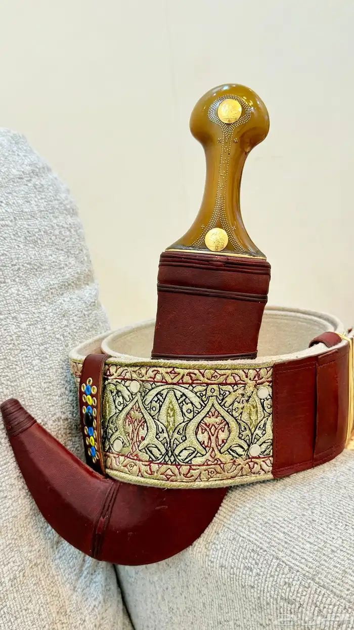 قرن قديم صافي جبر ولون نادر 4