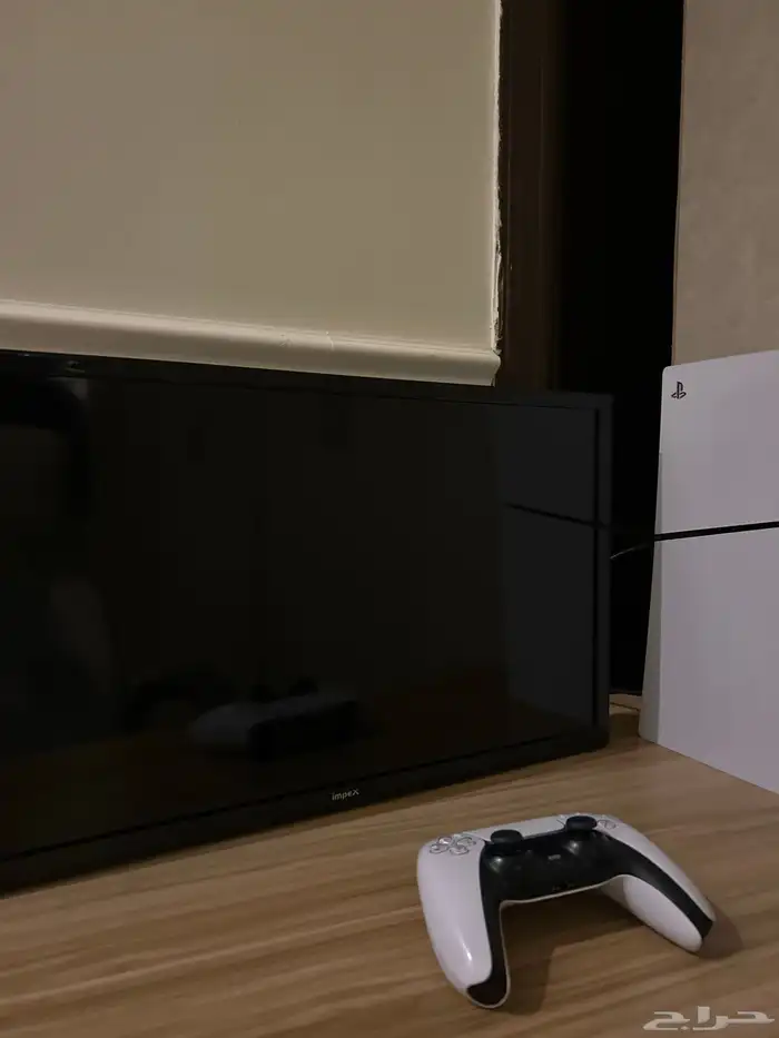 شاشه impex طراز   24 GLORIA التيار   100-240 فولت 60 50هرتز 2