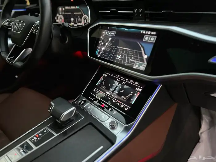 Audi A7 S-Line Black Edition على الضمان 15