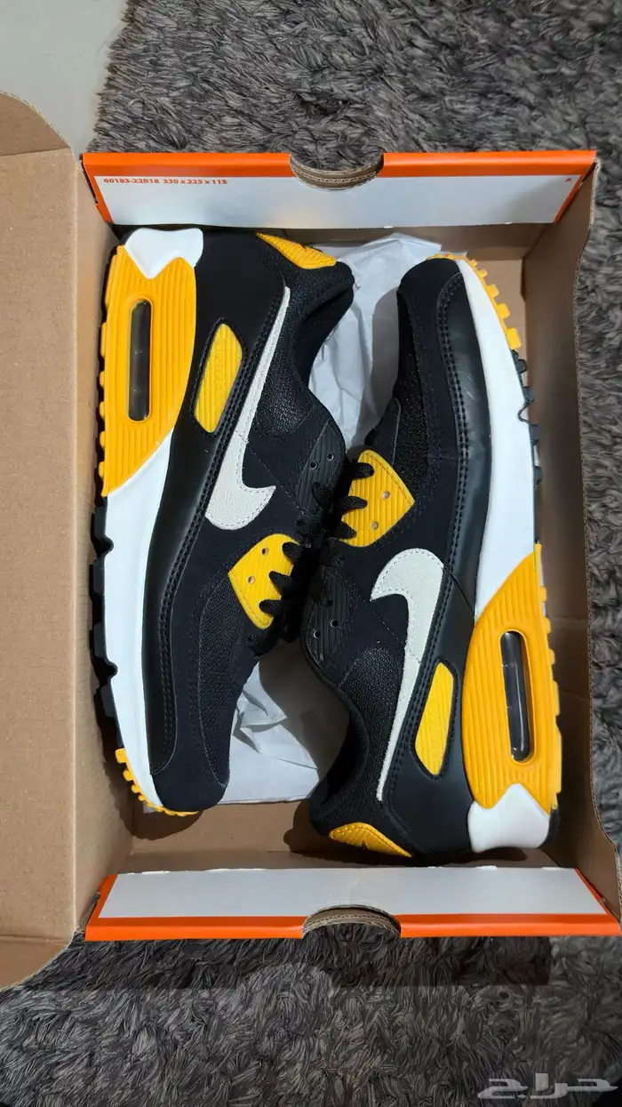 حذاء نايكي اصليnike air max 90 اصليه جديده ونظيفه مقاس 44 1