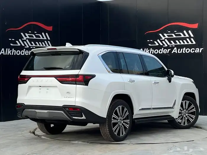 لكزس LX600 BB ابيض بافضل الأسعار 3