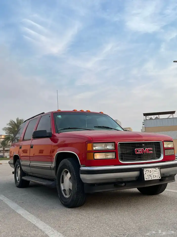 تاهو1999 قصير ماشي230 دبل 8سلندر 4