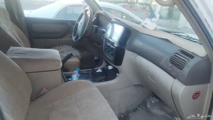 تويوتا جي اكس موديل 2004 1