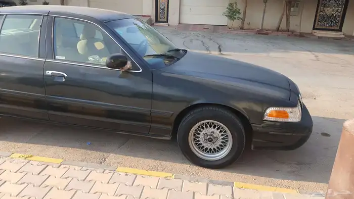 Ford Crown victoria 1998 13