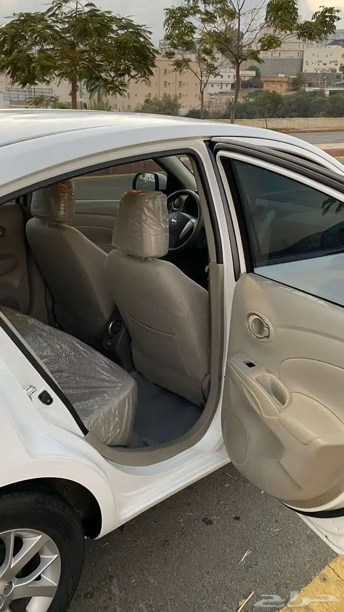 نيسان صني 2023 نظيفه فل كامل للبيع 12