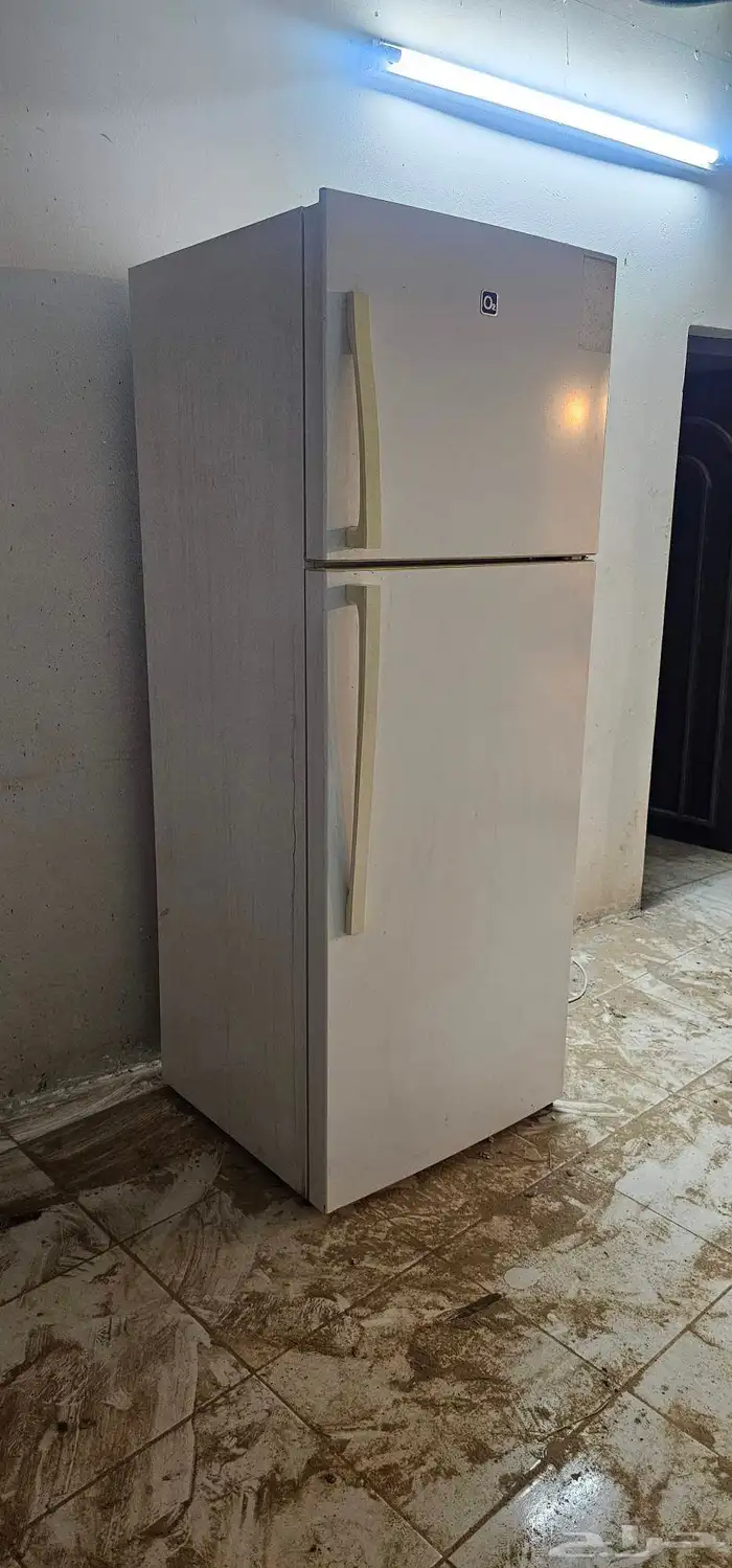 ثلاجة نضيفه جدا جدا 10