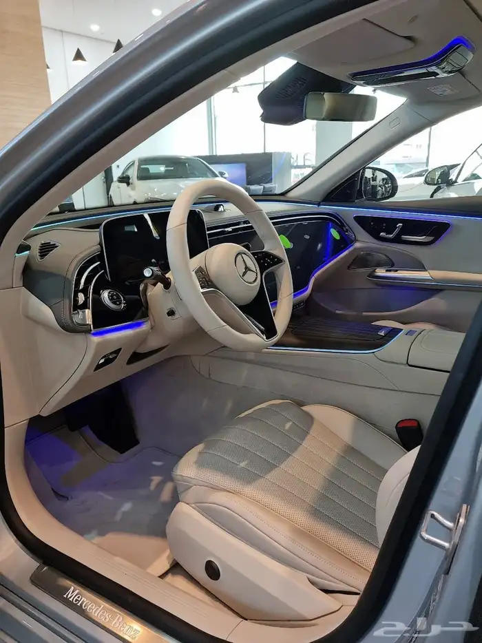 مرسيدس E 300 موديل 2025 فئة Exclusive 2