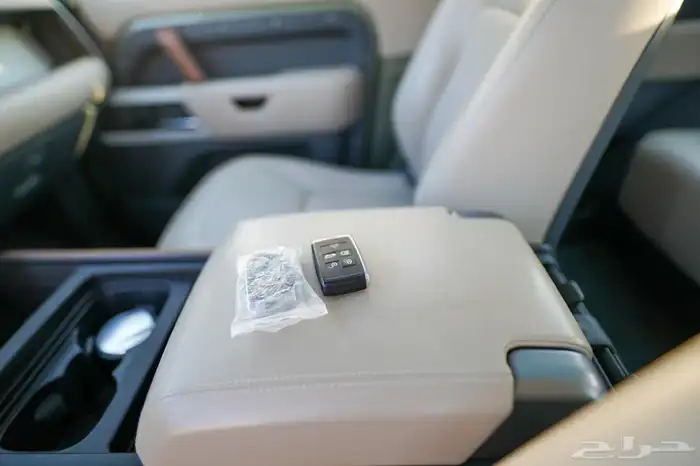 لاند روفر ديفيندر 90x موديل 2022( تم البيع ) 8