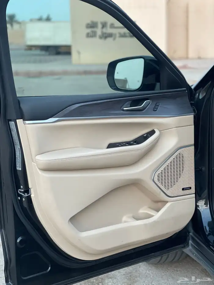 جيب جراند شروكي 2023 ليمتد بلاس V6 3.6L مخزن 19