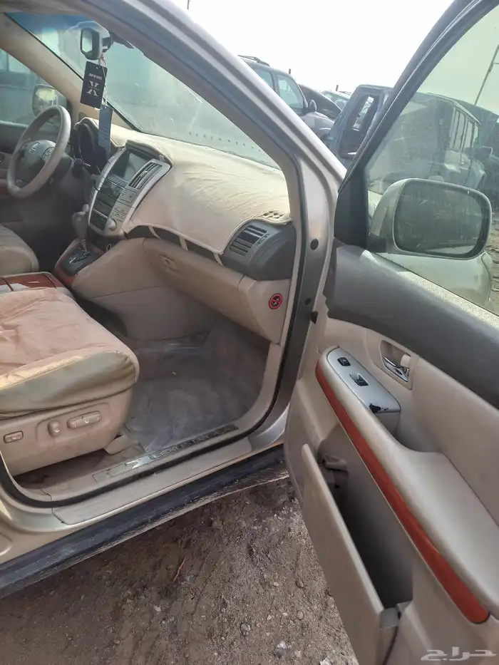 لبيع قطع غيار لكزس RX350موديل 2007 3