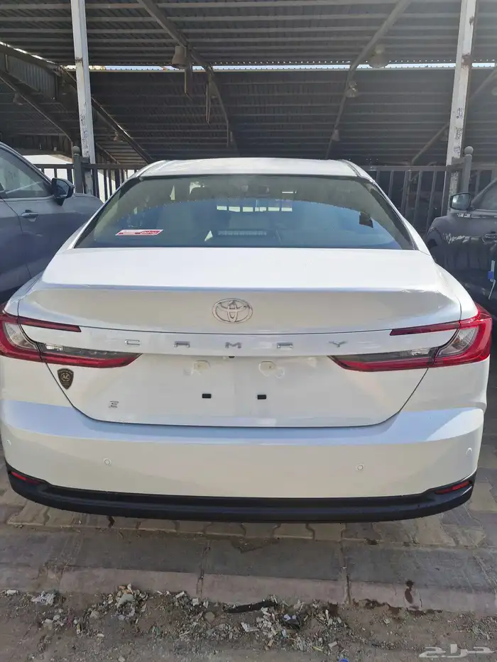 تيوتا كامري E. 2025 4