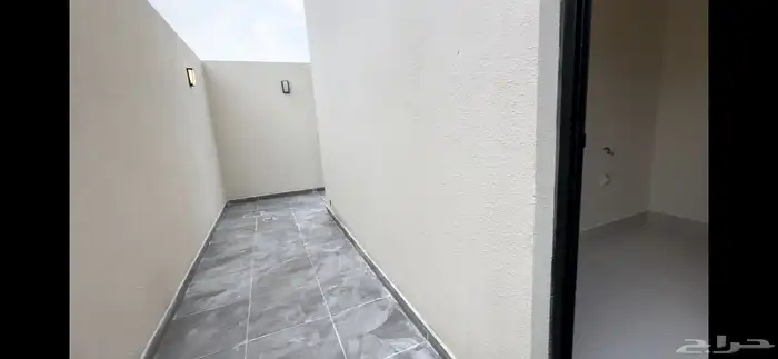 فيلا وشقتين مع مصعد خاص بالشقق الخبر العزيزية اللؤلؤ 20