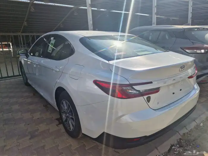 تيوتا كامري E. 2025 1