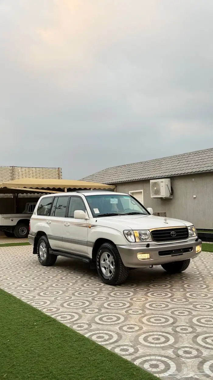 لاندكروزر VXR 2000 89