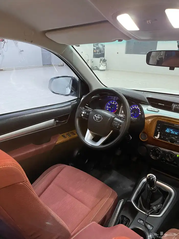 هايلوكس 2016 فل كامل قير عادي بدون دبل 13