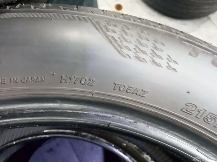 كفرات شبه جديد برجستون يباني 215 55 17 6