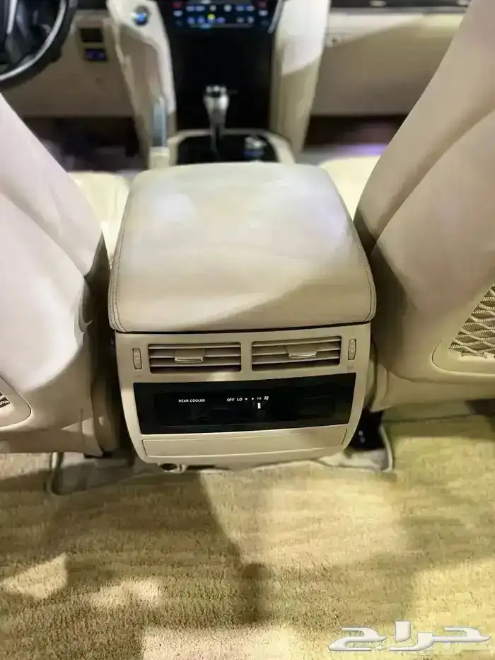 تويوتا لاندكروزر 2021 بريمي ماشي 108 الف قمة فالنظافة 11