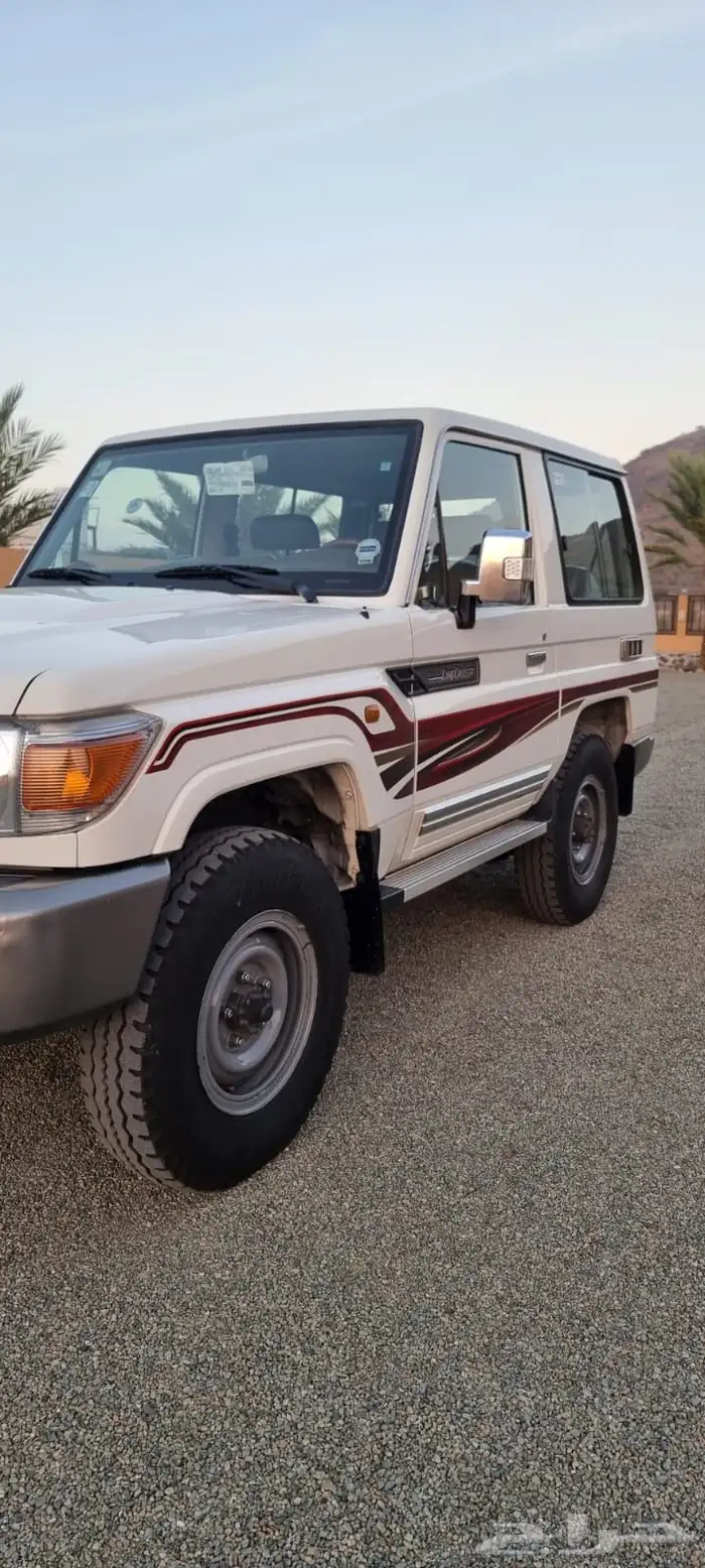 للبيع جيب ربع 2016 مخزن 2