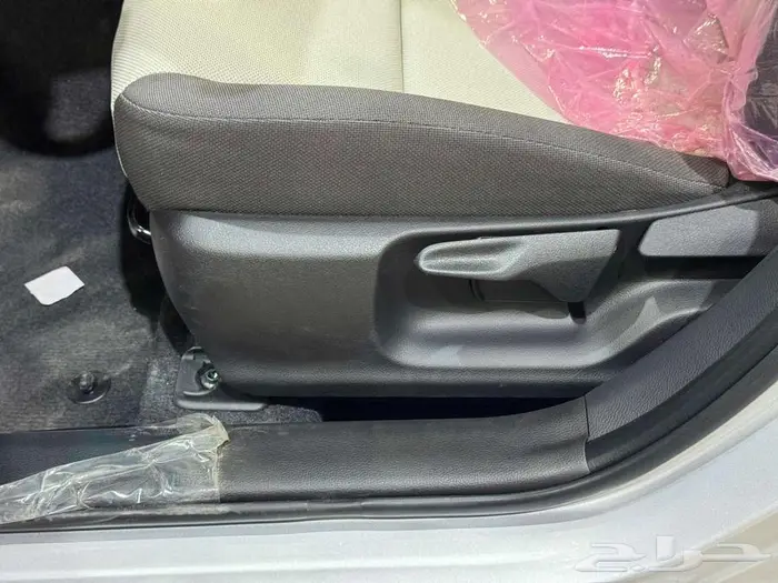 تويوتا كورولا 2.0 طيس فضي بنزين 2026 افضل العروض 35