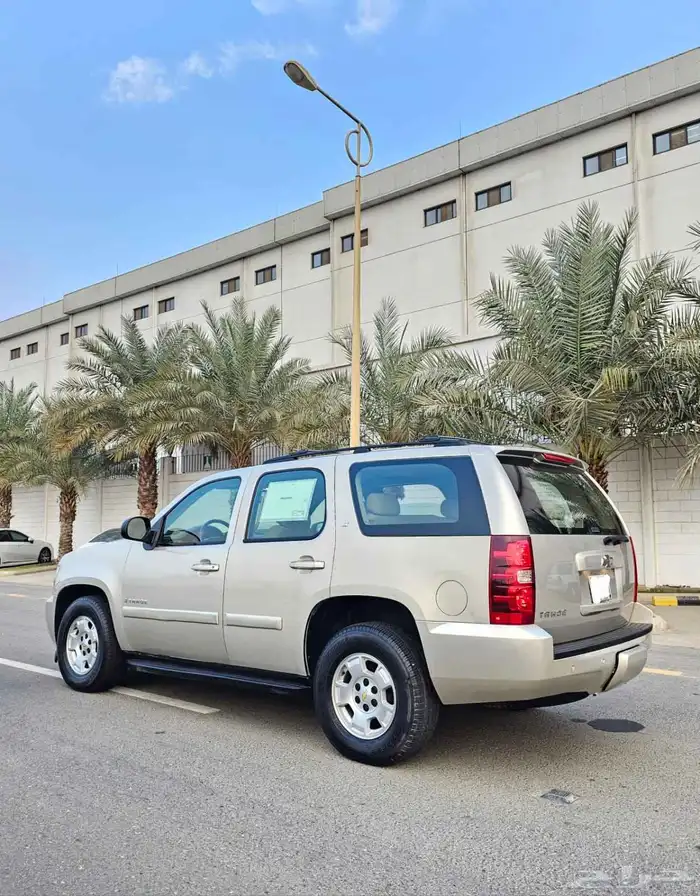 تاهو 2009 نظيف 12