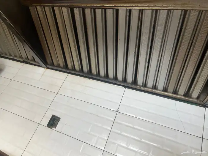 اغراض بوفيه مكينة شاورما و جريل برجر وغيرها 14