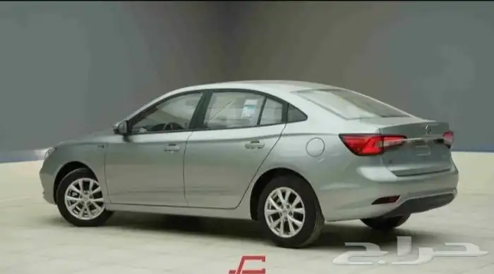 ام جي MG5 ستاندر 2025 1